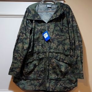 Columbia Jacket camo with mid absomen draw string